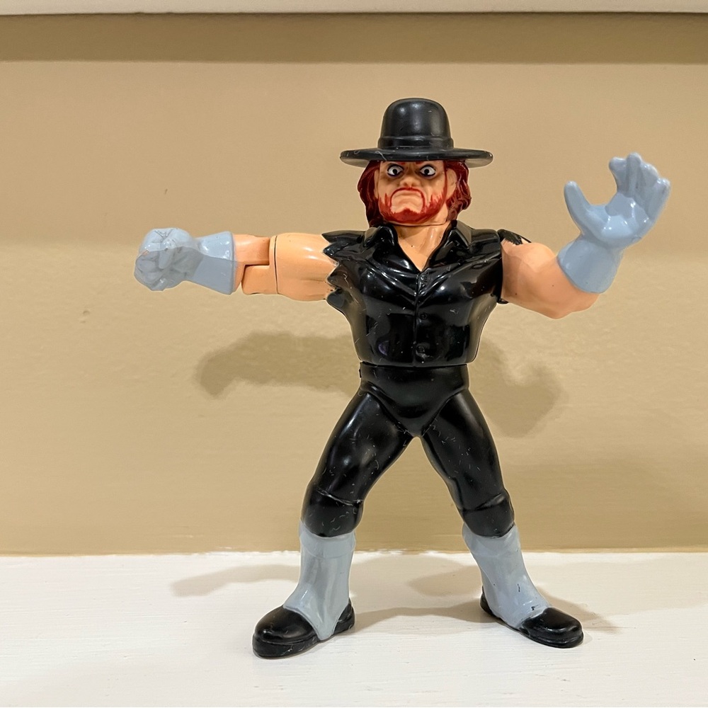 WWF/WWE Hasbro Undertaker Wrestling Action Figure Toy